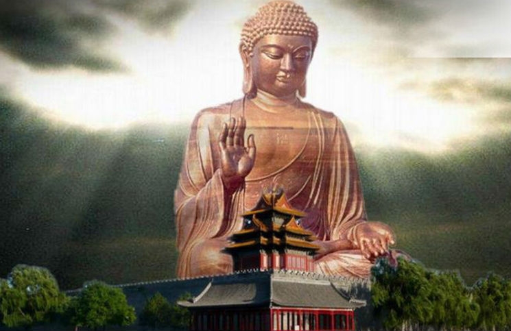 Người đi chùa lễ Phật để bày tỏ lòng thành kính đối với Đức Chí Tôn, còn may mắn hay không là do đức và nghiệp cá nhân tạo thành chứ không nhờ bái lạy cầu xin Phật mà có.