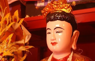ba chua tay thien