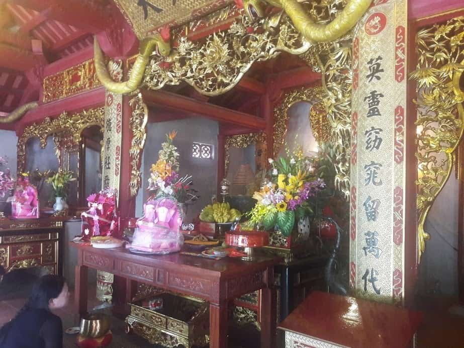Ban Công Đồng đền Cô Chín Tây Thiên