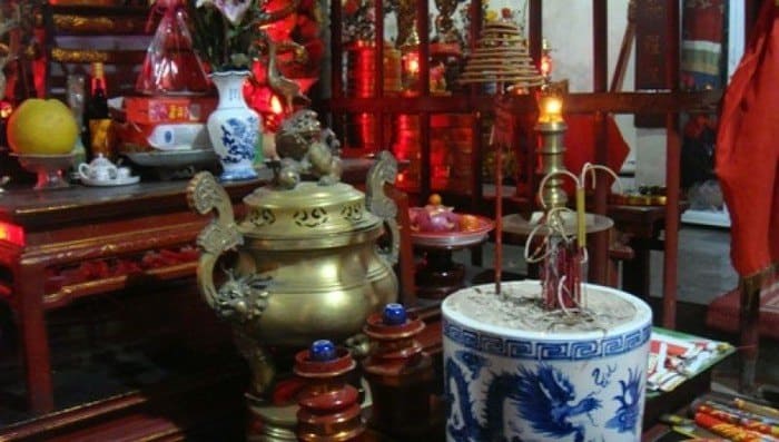 Bao sái ban thờ
